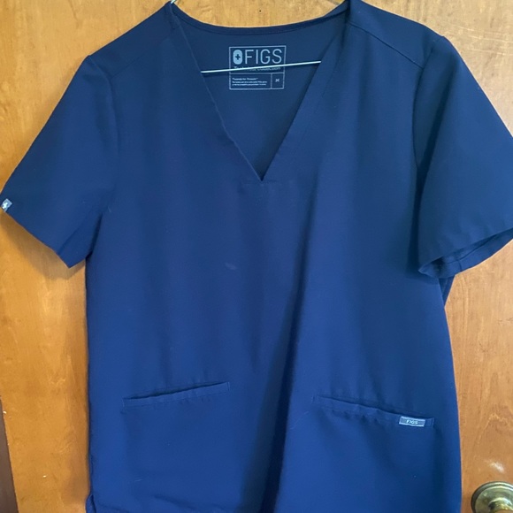 Scrubs - Picture 2 of 3